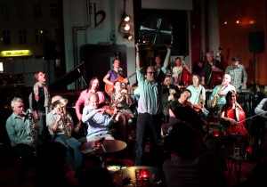 Berlin Improvisers Orchestra at B-Flat: Scents to Sounds